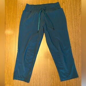 Prana dark teal cropped active pants, size M